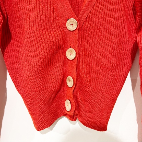 The Odder Side Ribbed Cotton Linen Blend Wood Button V-Neck Cardigan Small - Picture 3 of 6
